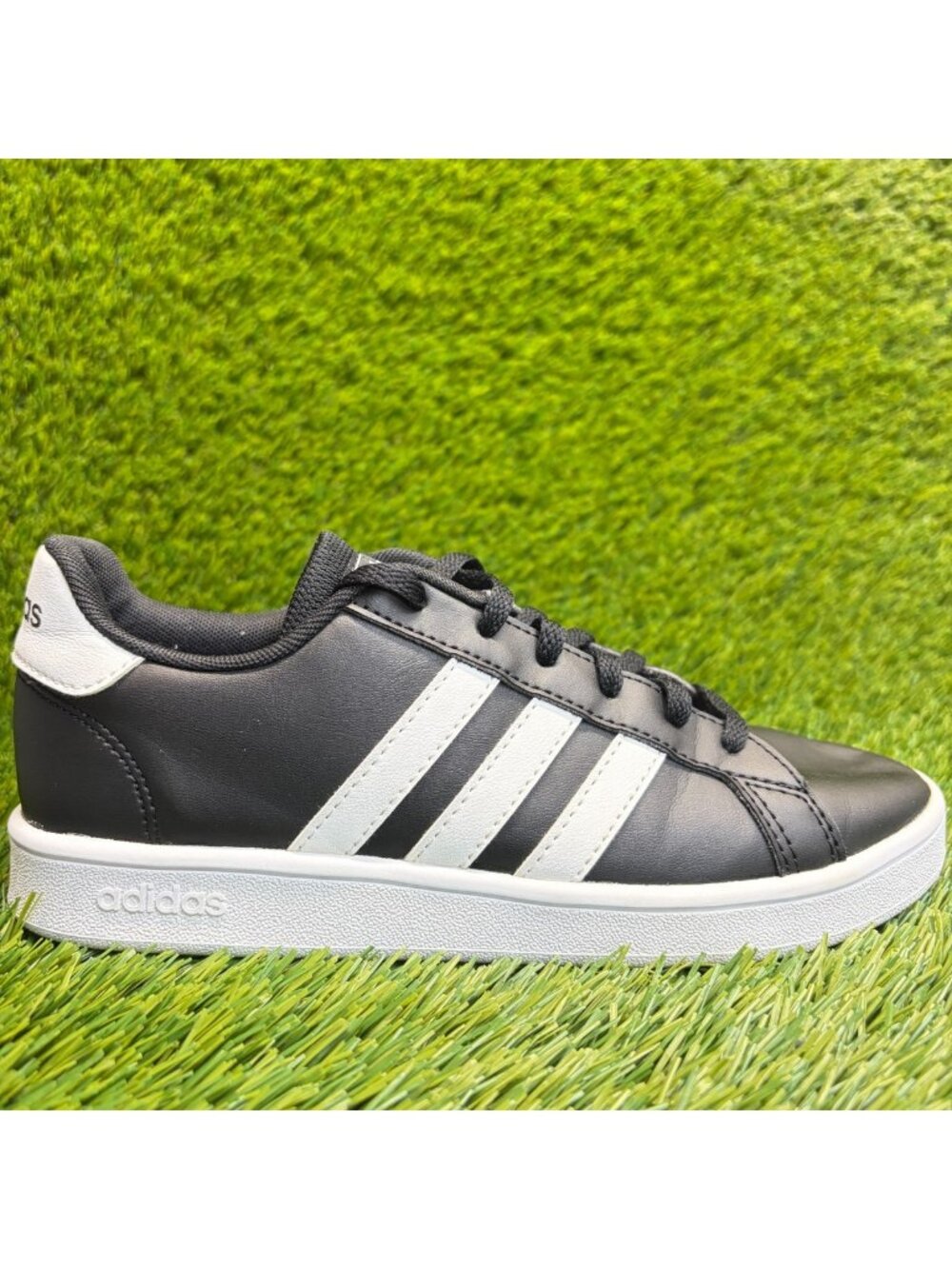 Adidas Grand Court Boys Size 4Y Black White Athletic Leather Shoes Sneakers